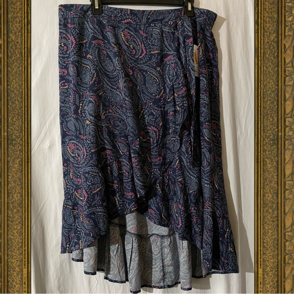 SO High/Low MIDI Skirt